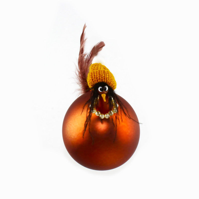 Huhn mit Perlenkette, Farbig, matt hängend